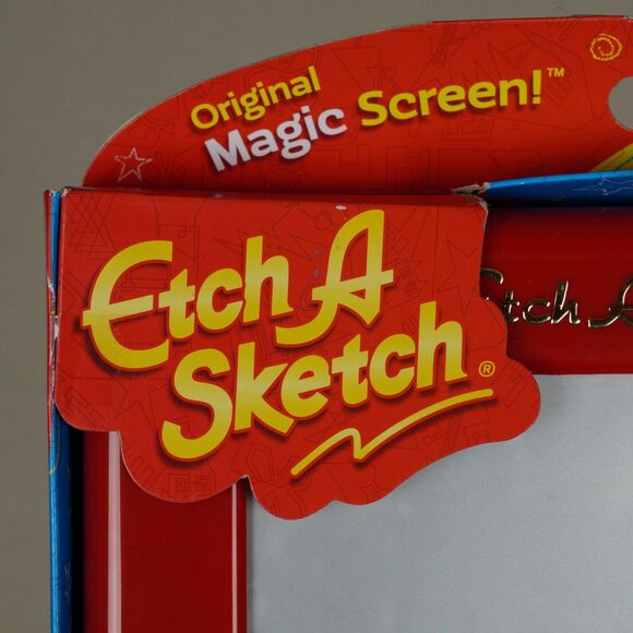 Etch A Sketch Magic Screen Unisex Kids Classic Drawing Toy 3+ Retired - Picture 8 of 10